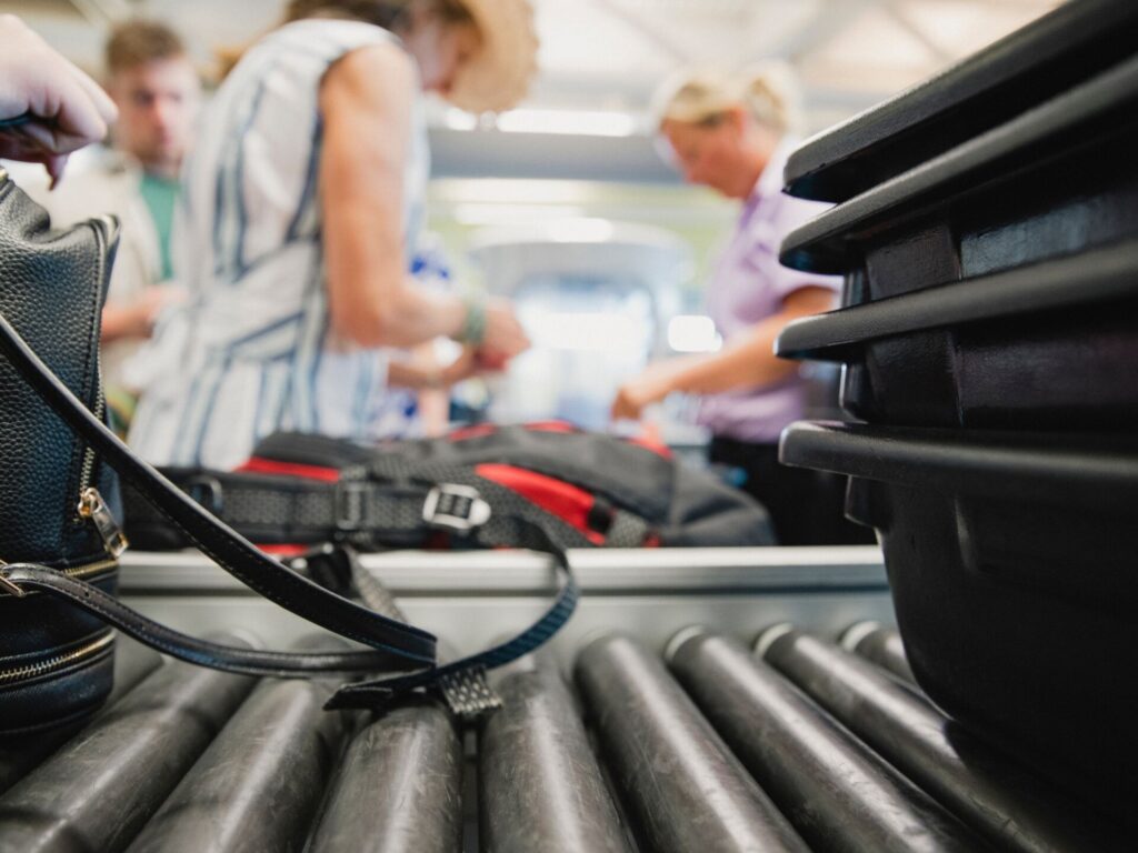 Nosili tekućinu, sprej ili gel, u avion ponovno ne smijete unijeti više od litre