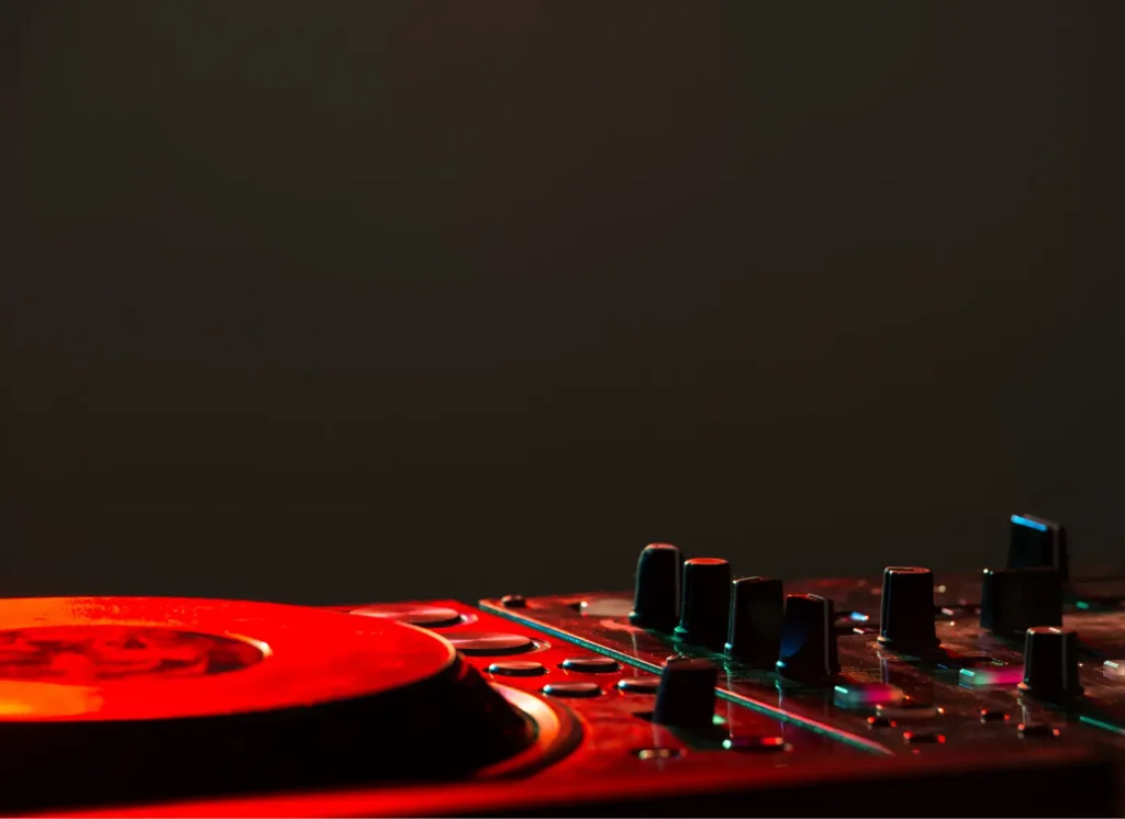 Gowans ima EP koji spaja euforiju plesnog podija s emotivnom dubinom klupske elektronike