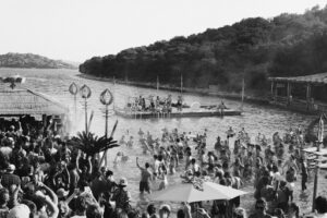 Globalni keš i lokalna nejač: Je li Hrvatska samo iznajmljena pozornica ili njena scena ima koristi od stranih festivala?