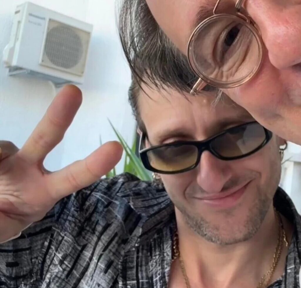 Curses i Felver nastavljaju snježnu avanturu u Zagrebu: Ovog petka acid punk show pod adventskim lampicama