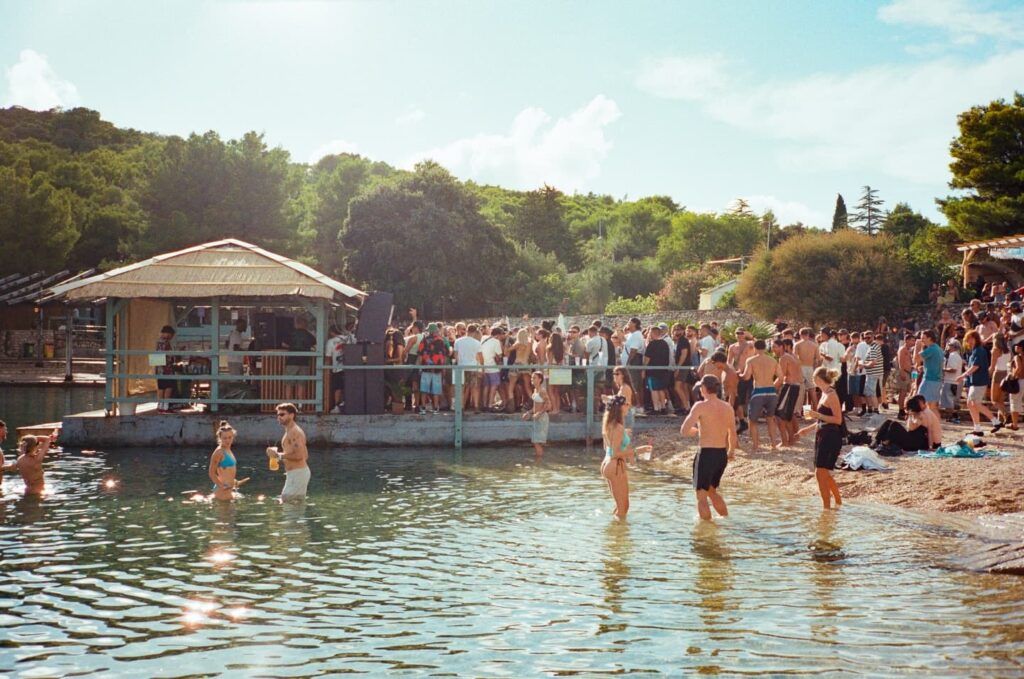 Ozbiljna imena u igri: Dimensions gradi jedan od najjačih underground lineupa ljeta