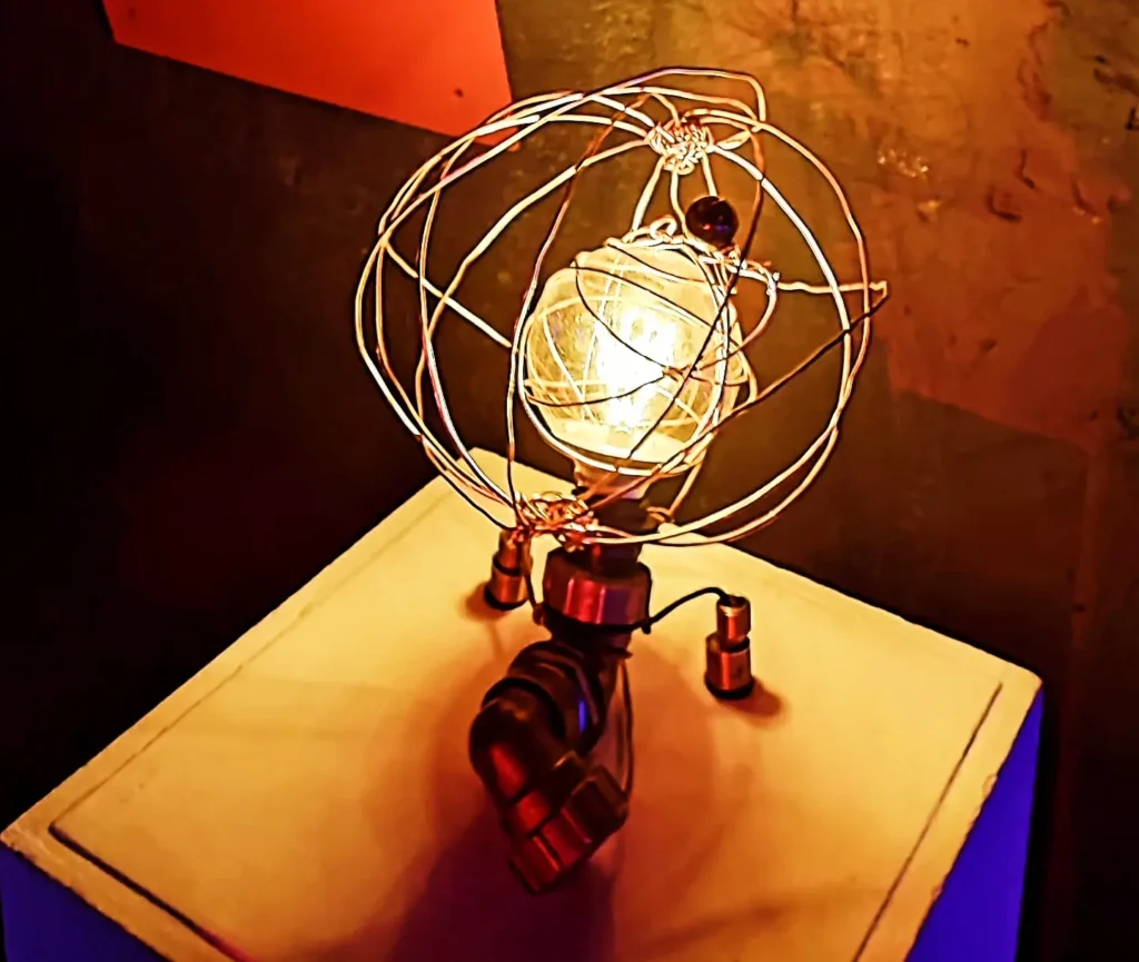 Štrace kopaju po smetlištima povijesti radi povijesnog revizionizma, ‘by Štraca’ radi svjetla