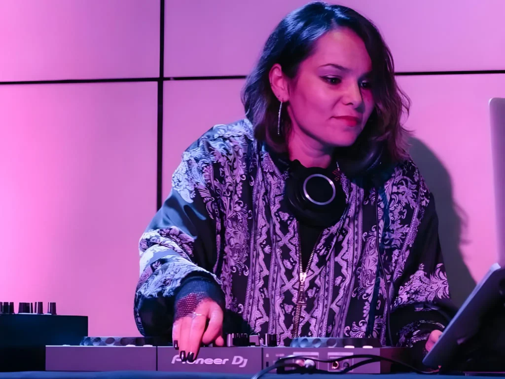 DJ Aldessa, Romkinja i feministkinja iz Rumunjske: Glazba kao moćno oruđe promjene
