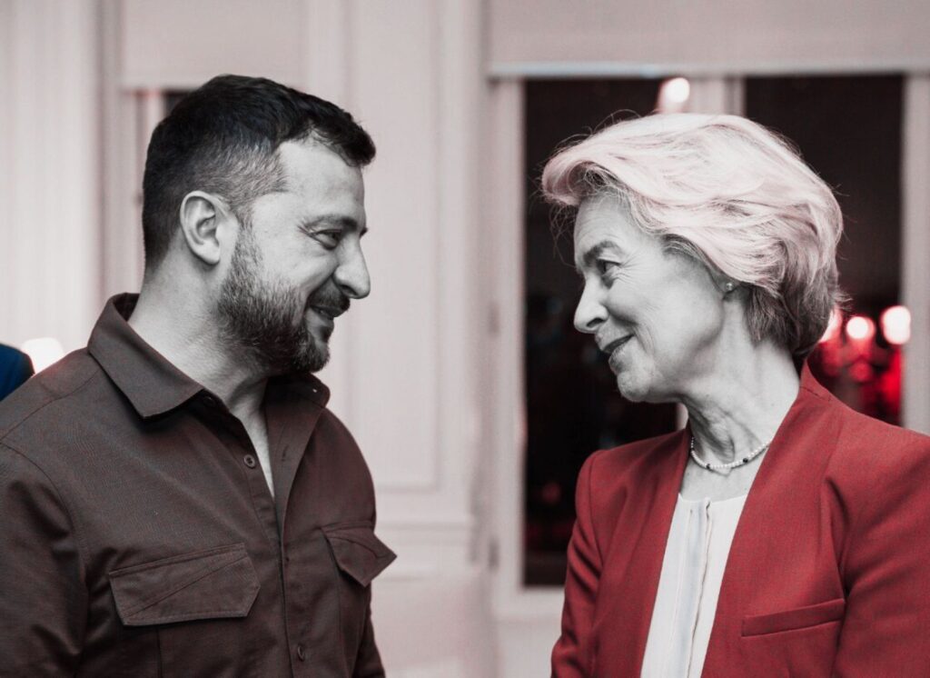 Ideologija, propaganda i cenzura: Tko kontrolira javno mišljenje?