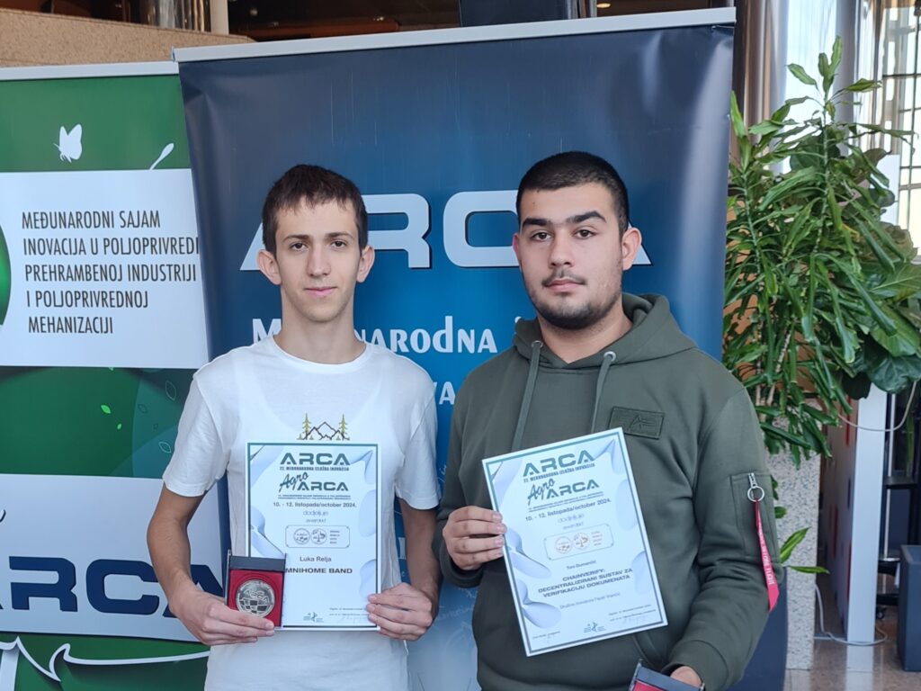 Mladi inovatori iz šibenskog Faust Vrančića pobrali medalje na zagrebačkoj izložbi izuma