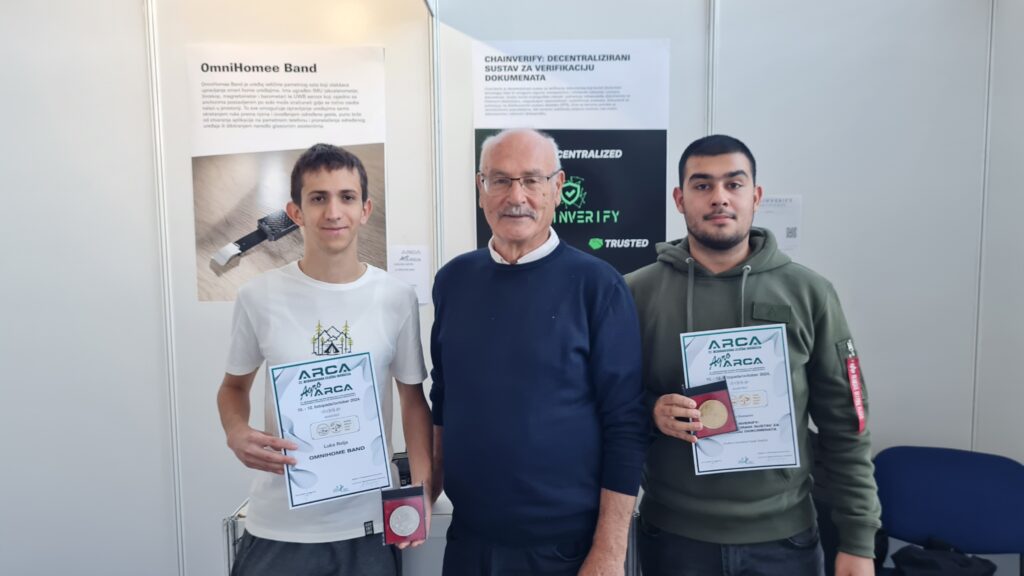 Mladi inovatori iz šibenskog Faust Vrančića pobrali medalje na zagrebačkoj izložbi izuma