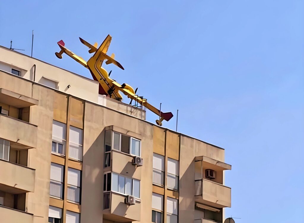 Top gun za njih je mala beba: Pogledajte leteće vatrogasce na djelu