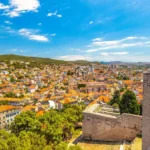 Peta Dimenzija angažiranim singlom najavila album: Dico, ne dižite zidove!