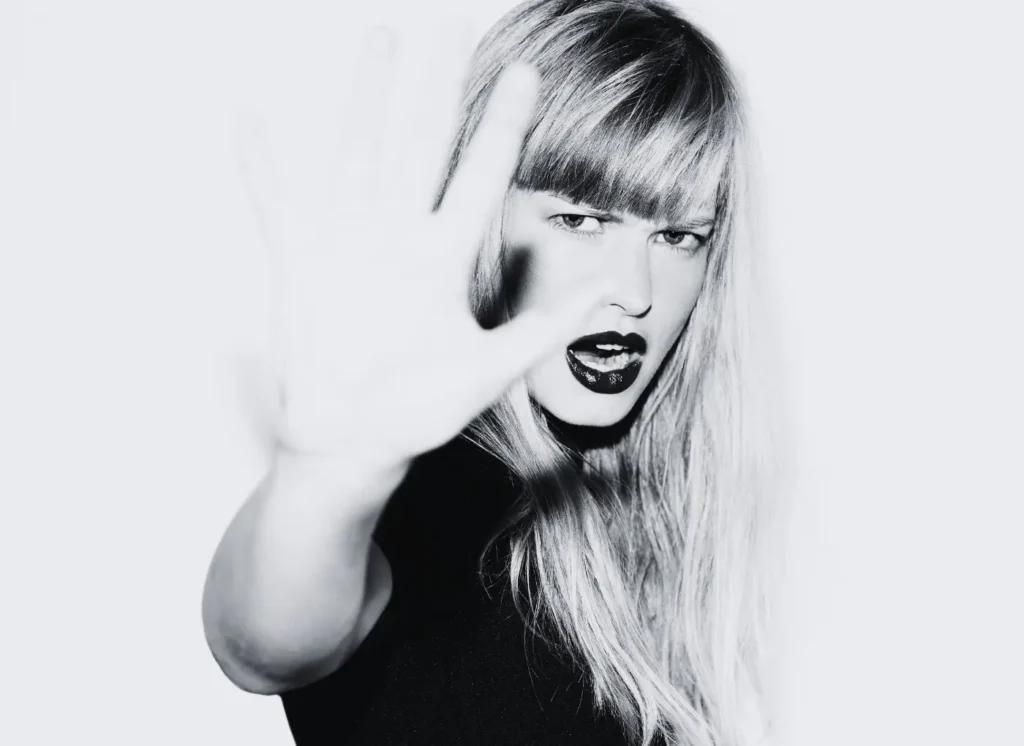 Sve naše omiljene zvijezde zapravo nose perike. Zašto je to i dalje tabu?