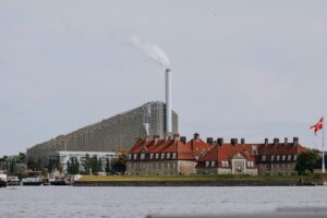 kopenhagen-energana.jpg Tek stidljivo razmišljamo o energanama na otpad, dok drugi od njih rade skijaške staze i umjetnička djela