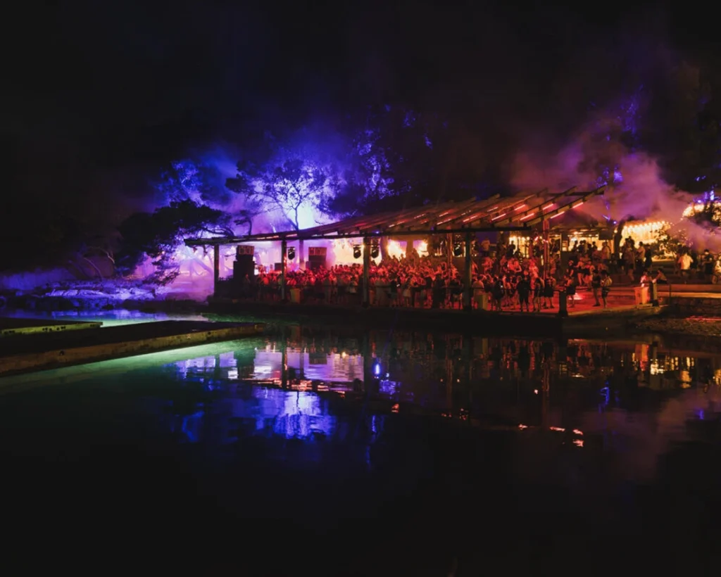 Terminal V napušta Otok jer je postalo preskupo i neodrživo: Sele li trajno u Hrvatsku?