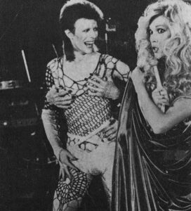 Vraća se fatalna Amanda Lear: Kraljica eurodisca u devetom desetljeću života izbacila novi album