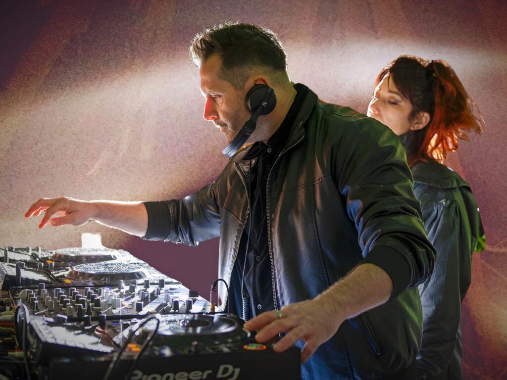 Damon Jee i Ravintsara za kormilom novogodišnjeg Tunela! Osmero artista na tri stagea