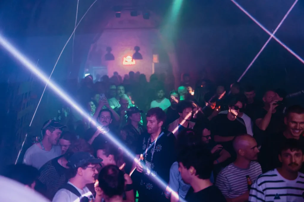 Analiziramo najnovije izvješće ‘The UK Electronic Music Report’: Di smo tu mi?