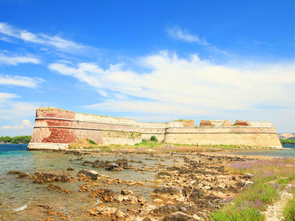 Euri za šibenski UNESCO: Čeprkanje po ciglama Tvrđave sv. Nikole