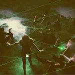 Dolijala je. Napokon je preslušana. Nervozna toples sirena s magnumom ‘Babba Funk’