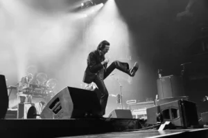 Nick Cave trijumfalno otvorio europsku turneju u Dublinu: U vrhunskoj formi stiže u Pulu