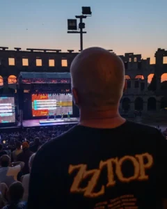 Futurizam u antičkom ruhu: Kraftwerk pretvorio pulsku Arenu u audiovizualni hram