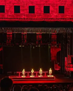 Futurizam u antičkom ruhu: Kraftwerk pretvorio pulsku Arenu u audiovizualni hram