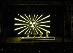Futurizam u antičkom ruhu: Kraftwerk pretvorio pulsku Arenu u audiovizualni hram