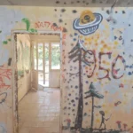 FOTO Obišli smo napuštenu bolnicu u Krvavici: Arhitektonski ‘svemirski brod’ danas je samo grafiterski raj