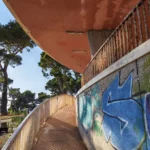 FOTO Obišli smo napuštenu bolnicu u Krvavici: Arhitektonski ‘svemirski brod’ danas je samo grafiterski raj