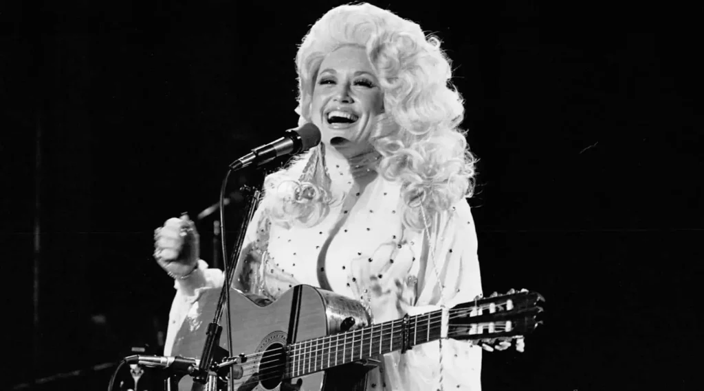 Odlazak Dolly Parton: Žena koja je od skromnog kaputa sašila život veći od mita