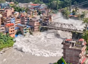 nepal-odron-poplava Ledene tempirane bombe: Nakon katastrofe na Himalaji, gdje prijeti sljedeće urušavanje ledenjaka?