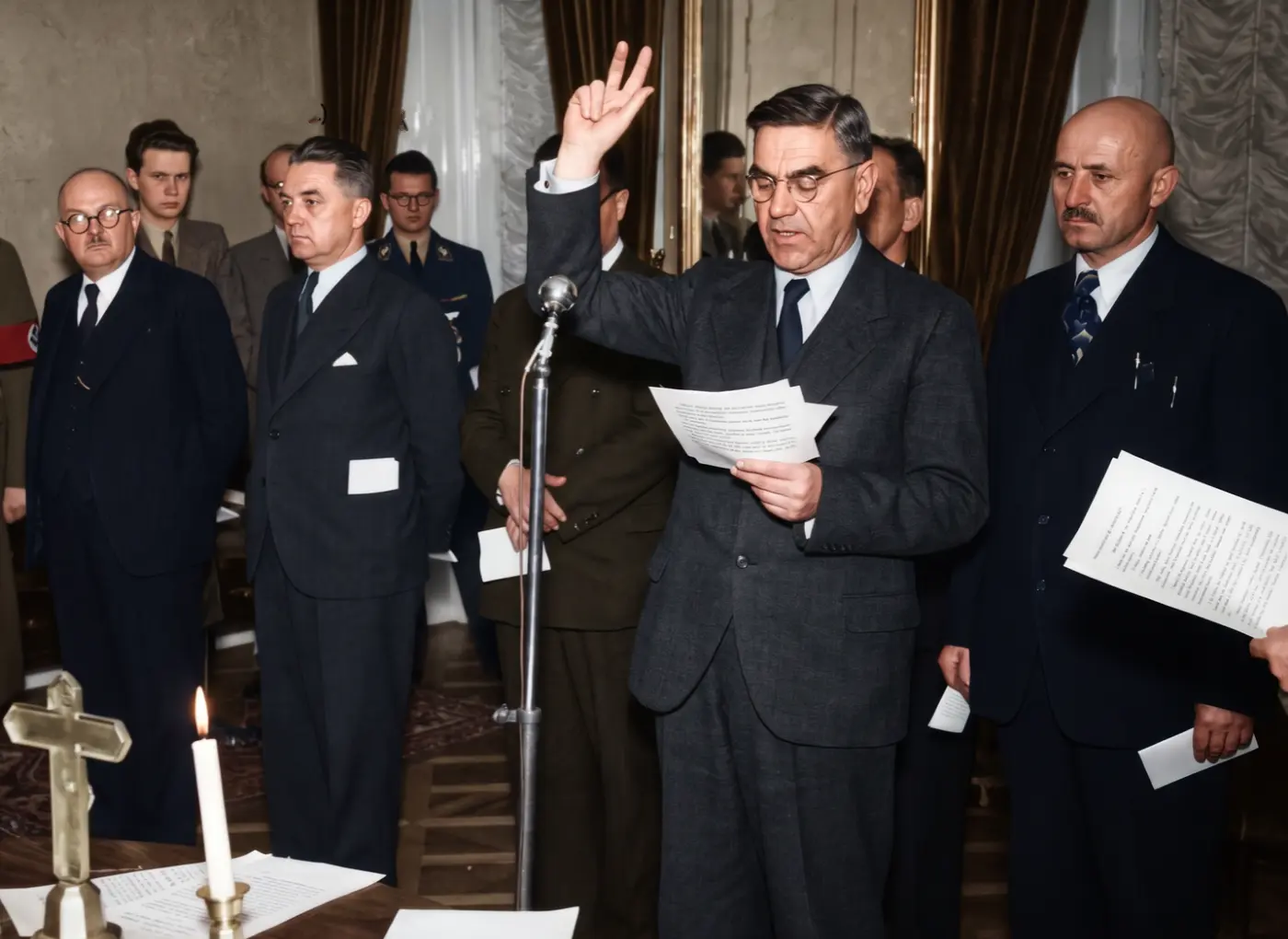 tito-i-pavelic-tema-sigureca4 Izgleda da je Ante Pavelić bio barem toliko ‘ševac’ kao Tito, a to nije jedina sličnost među njima