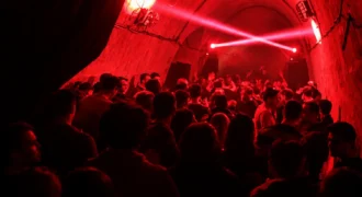 Uz pomoć umjetne inteligencije programirali smo DMX rasvjetu u klubu